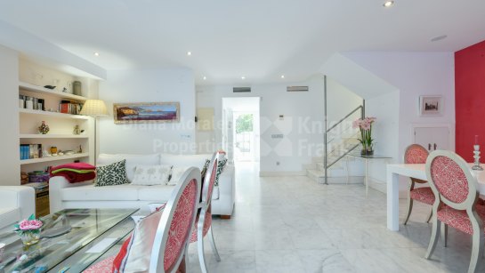 Town House for sale in Marbellamar, Marbella Golden Mile