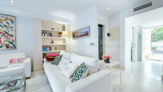 Town House for sale in Marbellamar, Marbella Golden Mile