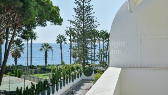 Town House for sale in Marbellamar, Marbella Golden Mile
