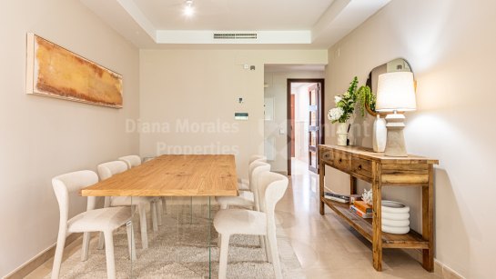 Apartamento Planta Baja en venta en Medina de Banús, Nueva Andalucia