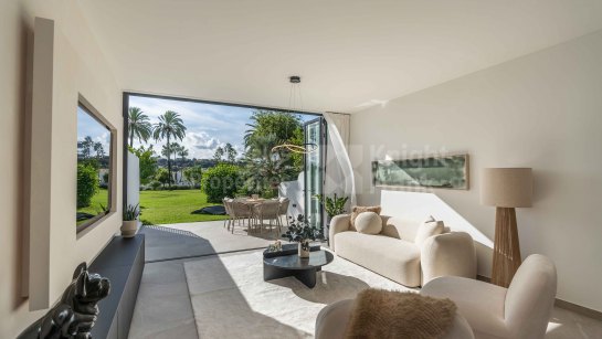 Maison de Ville à vendre à La Rinconada, Nueva Andalucia