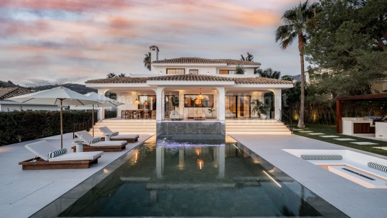 Villa zum Verkauf in Las Brisas, Nueva Andalucia