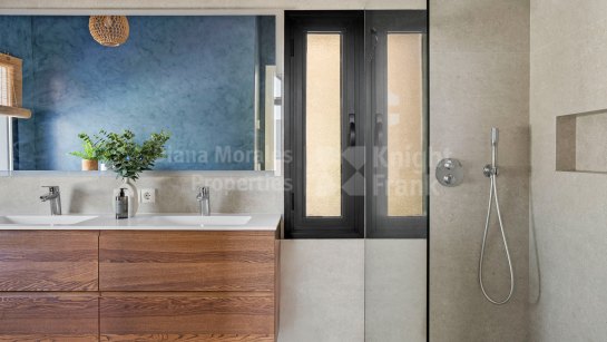 Villa à vendre à Los Naranjos, Nueva Andalucia