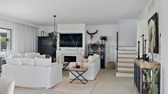 Apartment for sale in Alcores del Golf, Nueva Andalucia