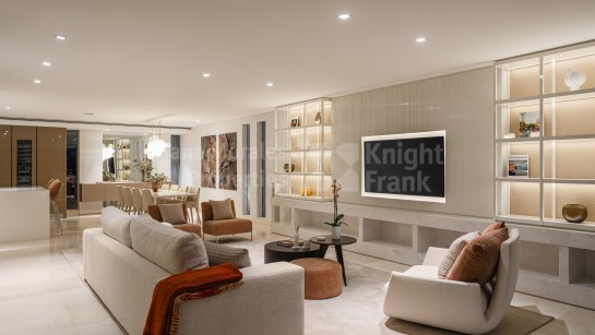 Смежная вилла на продажу в Puente Romano, Золотая Миля