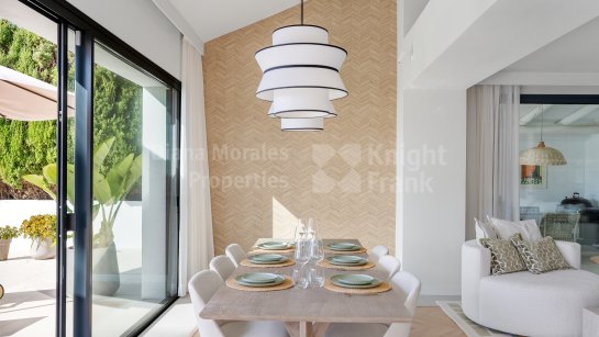 Villa en venta en Los Naranjos Golf, Nueva Andalucia