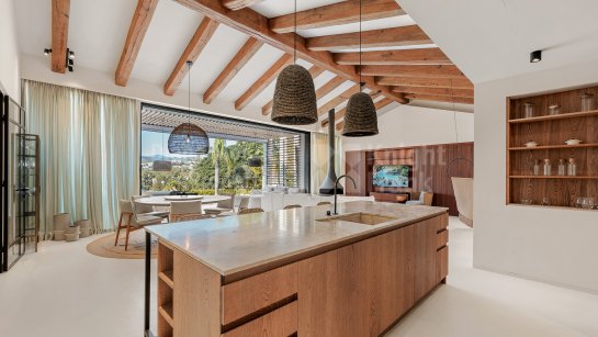 Villa à vendre à Los Naranjos Golf, Nueva Andalucia