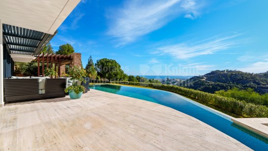 Вилла на продажу в El Madroñal, Бенахавис