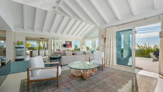 Вилла на продажу в Puerto del Almendro, Бенахавис