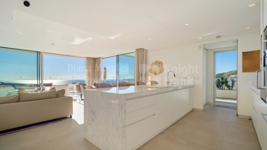 Zweistöckiges Penthouse zum Verkauf in Palo Alto, Ojen