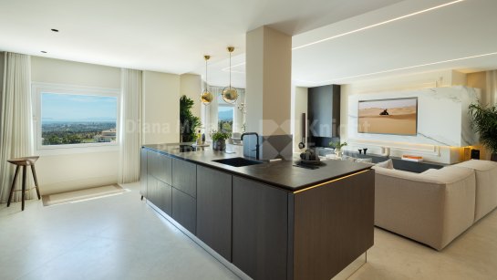 Duplex Penthouse à vendre à Jardines Colgantes, Marbella Golden Mile