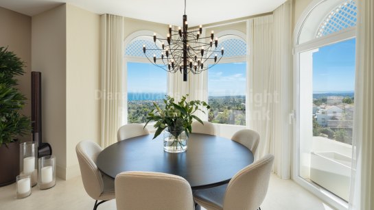 Duplex Penthouse à vendre à Jardines Colgantes, Marbella Golden Mile