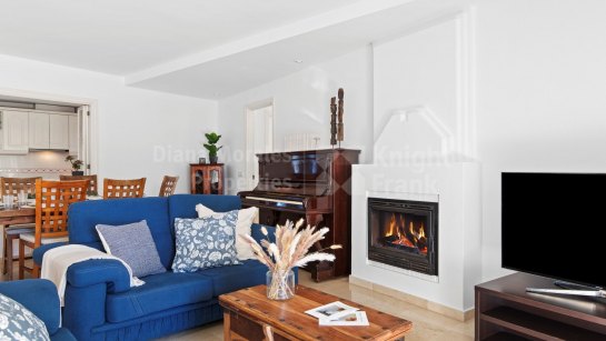 Apartamento en venta en Dominion Beach, Estepona Este