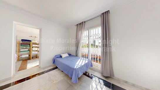 Villa for sale in Rio Verde, Marbella Golden Mile