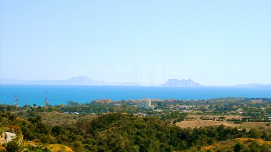 Plot for sale in La Panera, Estepona East