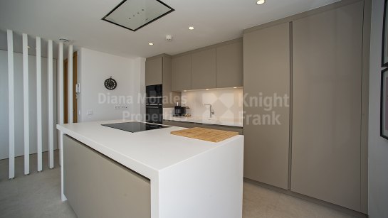 Apartment for sale in Real de La Quinta, Benahavis