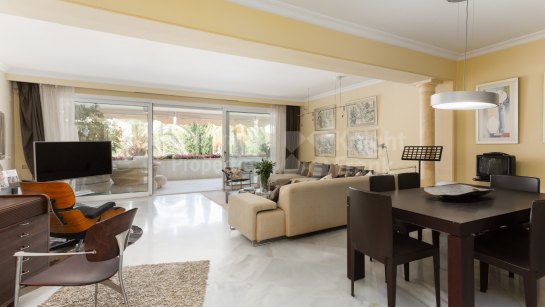 Apartamento en venta en Don Gonzalo, Marbella Ciudad