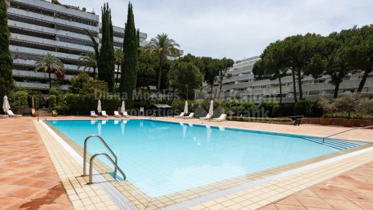 Apartamento en venta en Don Gonzalo, Marbella Ciudad