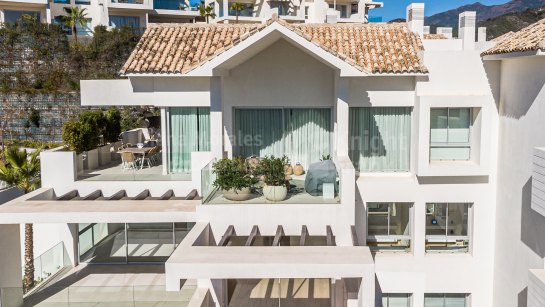Penthouse for sale in Benahavis