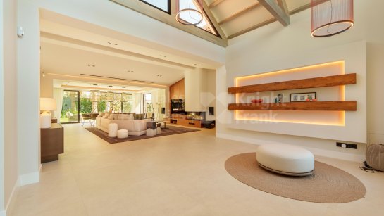 Villa zum Verkauf in Puerto Banus, Marbella