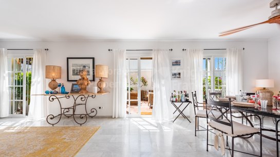 Villa à vendre à Bel Air, Estepona Est