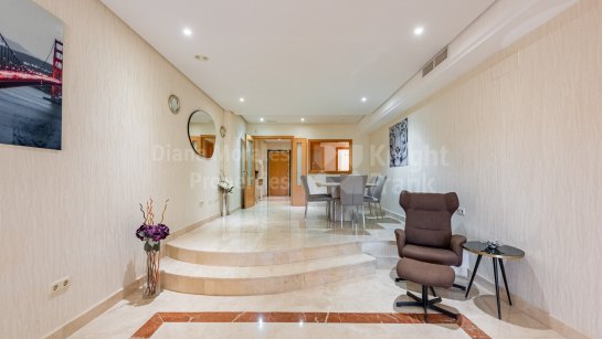 Wohnung zum Verkauf in Las Mimosas, Puerto Banus