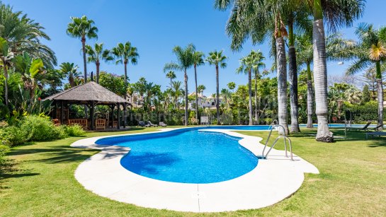 Wohnung zum Verkauf in Las Mimosas, Puerto Banus