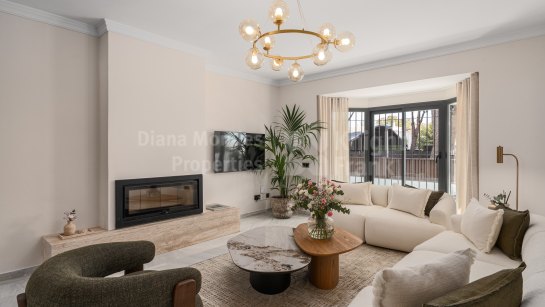 Villa en venta en Altos del Rodeo, Nueva Andalucia