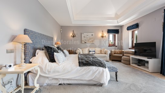 Вилла на продажу в Sotogrande Alto, Сотогранде