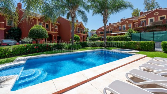 Спаренный дом на продажу в Guadalmina Alta, Сан Педро де Алькантара