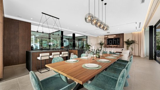 Villa zum Verkauf in El Madroñal, Benahavis