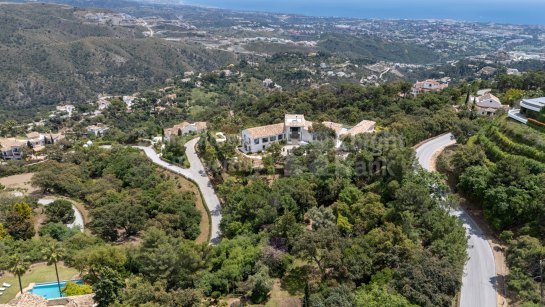 Plot for sale in La Zagaleta, Benahavis