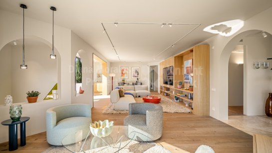 Villa for sale in Las Brisas, Nueva Andalucia