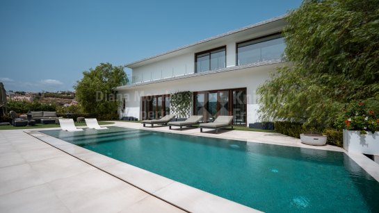 Villa en venta en Fuente del Espanto, Benahavis