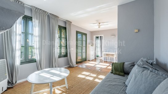 Villa for sale in El Madroñal, Benahavis