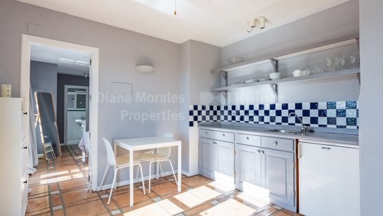 Villa for sale in El Madroñal, Benahavis
