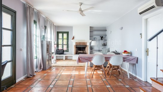 Villa for sale in El Madroñal, Benahavis
