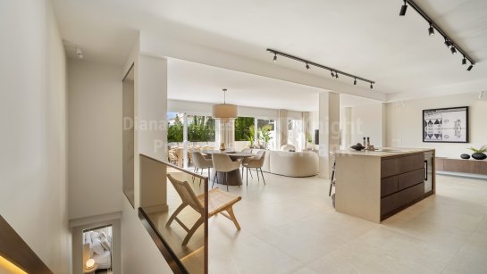 Maison de Ville à vendre à Azahara II, Nueva Andalucia