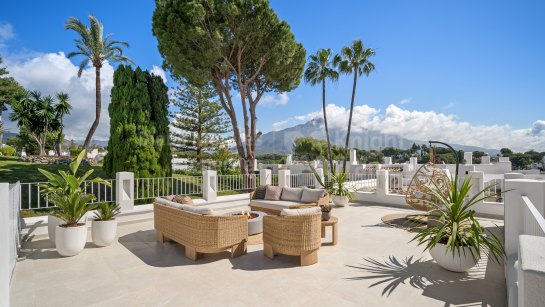 Maison de Ville à vendre à Azahara II, Nueva Andalucia