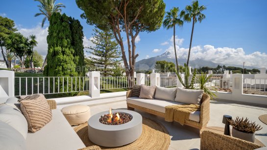Maison de Ville à vendre à Azahara II, Nueva Andalucia