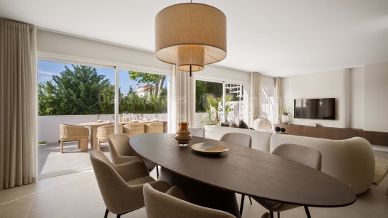 Maison de Ville à vendre à Azahara II, Nueva Andalucia