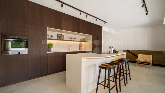 Maison de Ville à vendre à Azahara II, Nueva Andalucia