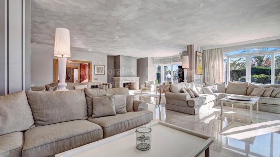 Villa en venta en Guadalmina Baja, San Pedro de Alcantara
