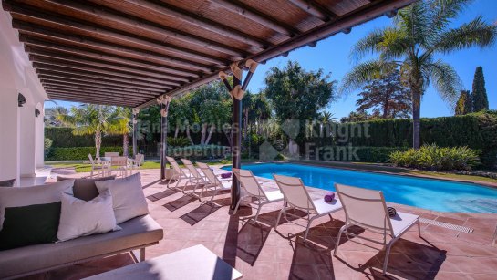 Villa en venta en Guadalmina Baja, San Pedro de Alcantara