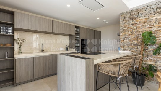 Villa en venta en Be Lagom, Benahavis