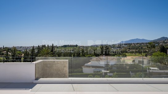 Вилла на продажу в Los Naranjos, Новая Андалусия