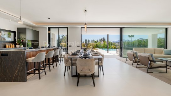 Вилла на продажу в Los Naranjos, Новая Андалусия