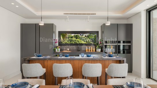 Вилла на продажу в Los Naranjos, Новая Андалусия