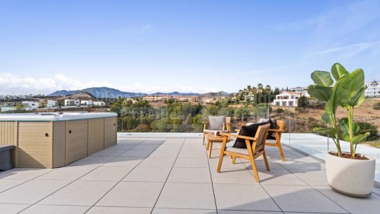 Villa zum Verkauf in La Resina Golf, Estepona Ost