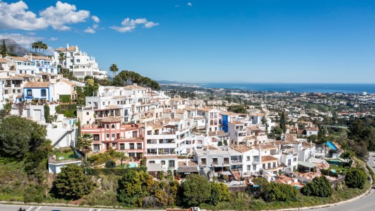 Adosado en venta en La Heredia, Benahavis